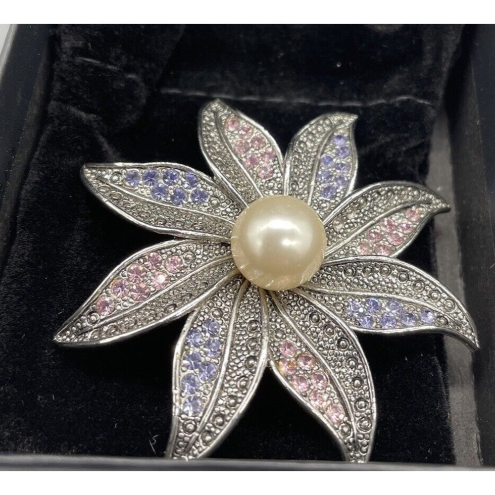 Vintage R.H Macy & Co fine jewelry brooch/Pendant Pink purple flower